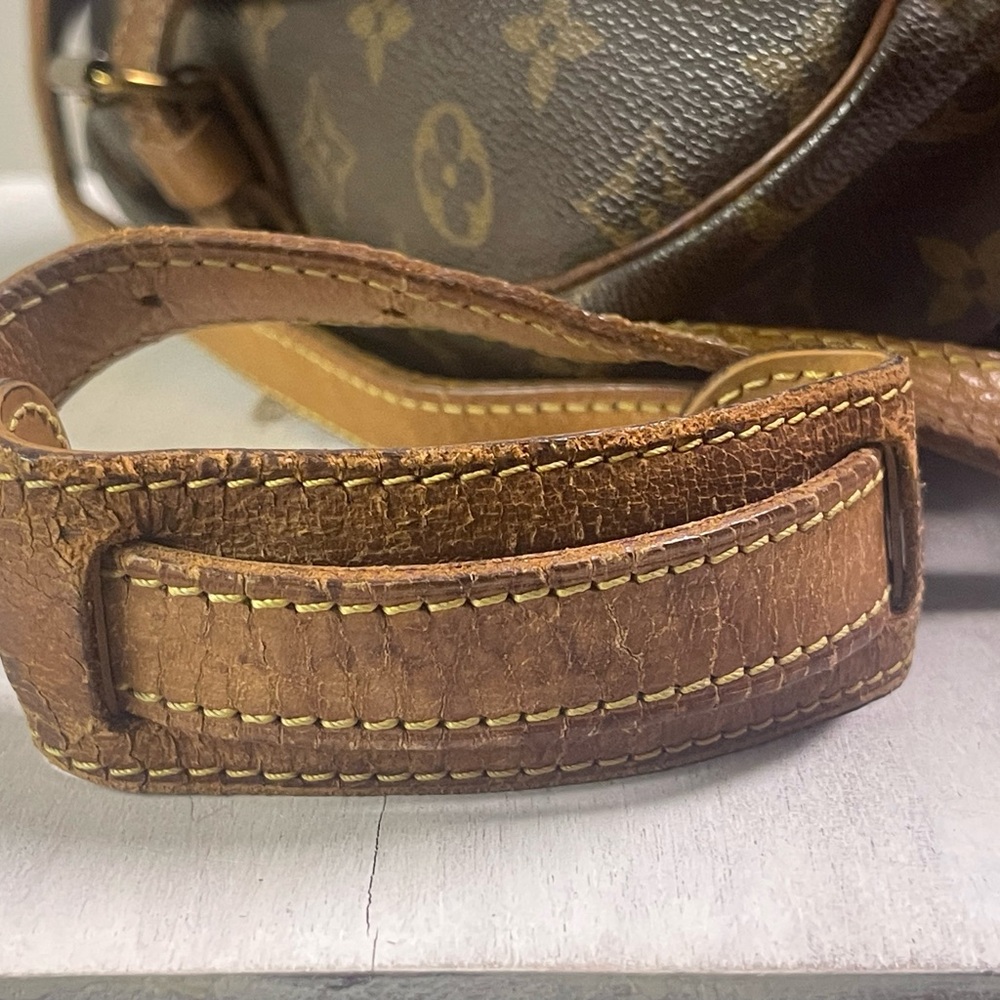 Louis Vuitton Brown Monogram Crossbody Bag - Picture 9 of 9